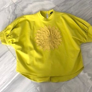 Neon is in! Loose fit is in!